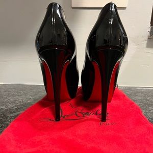 Christian louboutin bianca heels